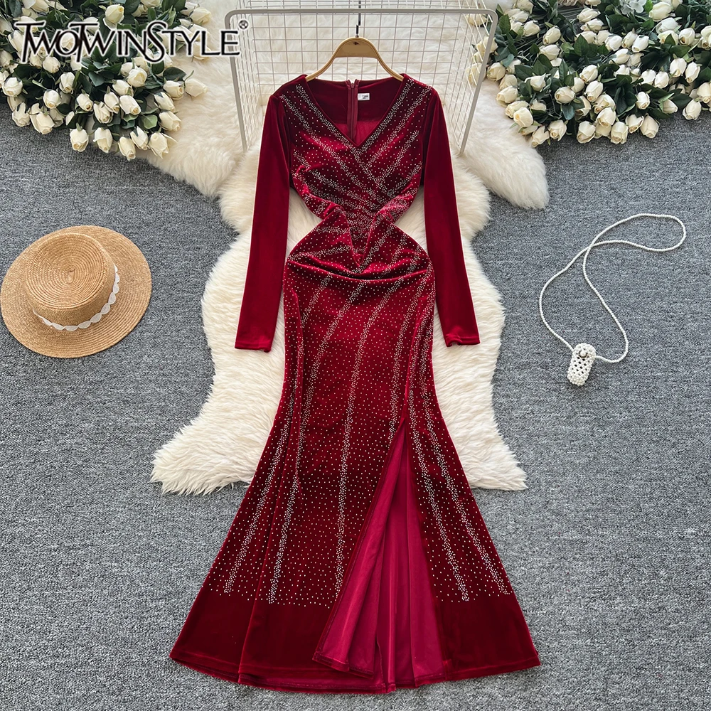 

TWOTWINSTYLE Spliced Diamonds Party Dresses For Women V Neck Long Sleeve High Waist Hollow Out Fashion Dresses Female KDR518273