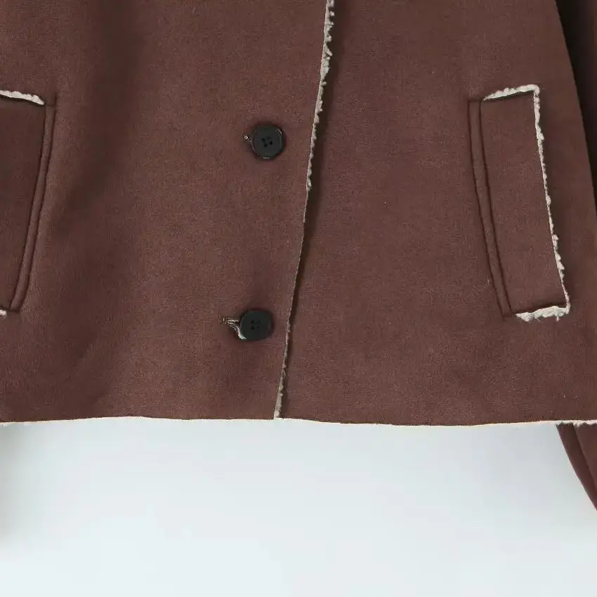 เสื้อแจ็คเก็ตผู้หญิงแฟชั่นสไตล์ยุโรปและอเมริกา ประจำปี 2025 รุ่นใหม่สำหรับฤดูหนาว ทำจากหนังกลับ คอสูง แขนยาว สไตล์เรโทร เสื้อคลุมตัวนอก