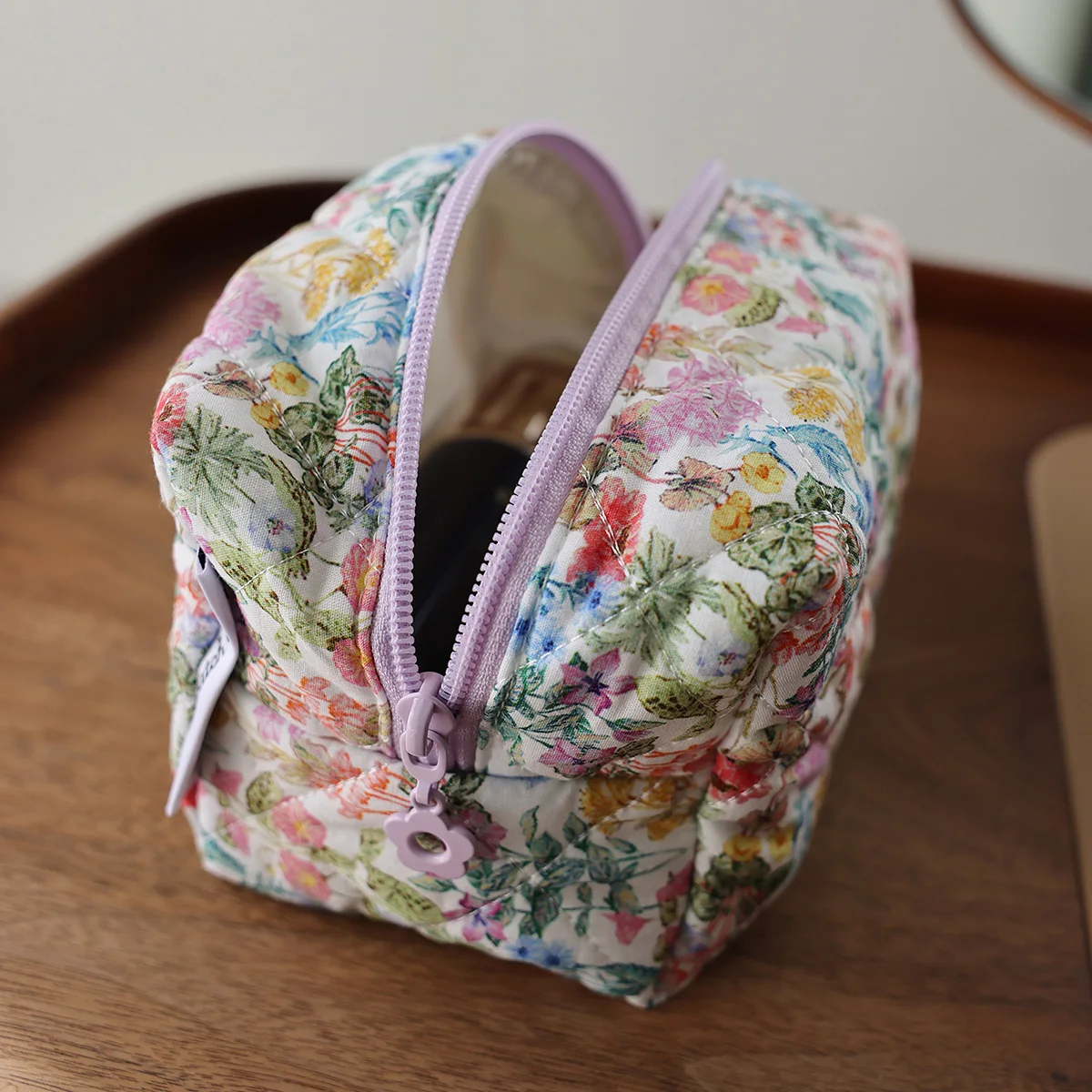 Portable cosmetic bag cute cartoon flower print toiletry bag travel supplies skin care storage bag multifunctional liner bag
