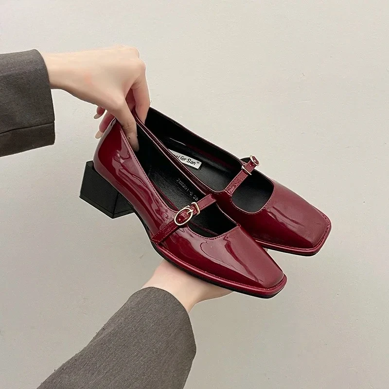 أحذية نسائية ربيعية جديدة بكعب سميك لعام 2025 أحذية ماري جين موضة الضحلة بمقدمة مربعة للسيدات أحذية أنيقة لحفلات الزفاف #2