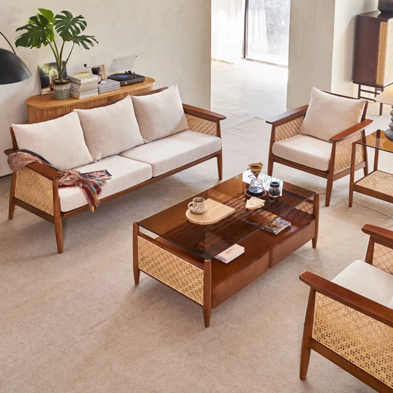 Sofa aus massivem Rattan