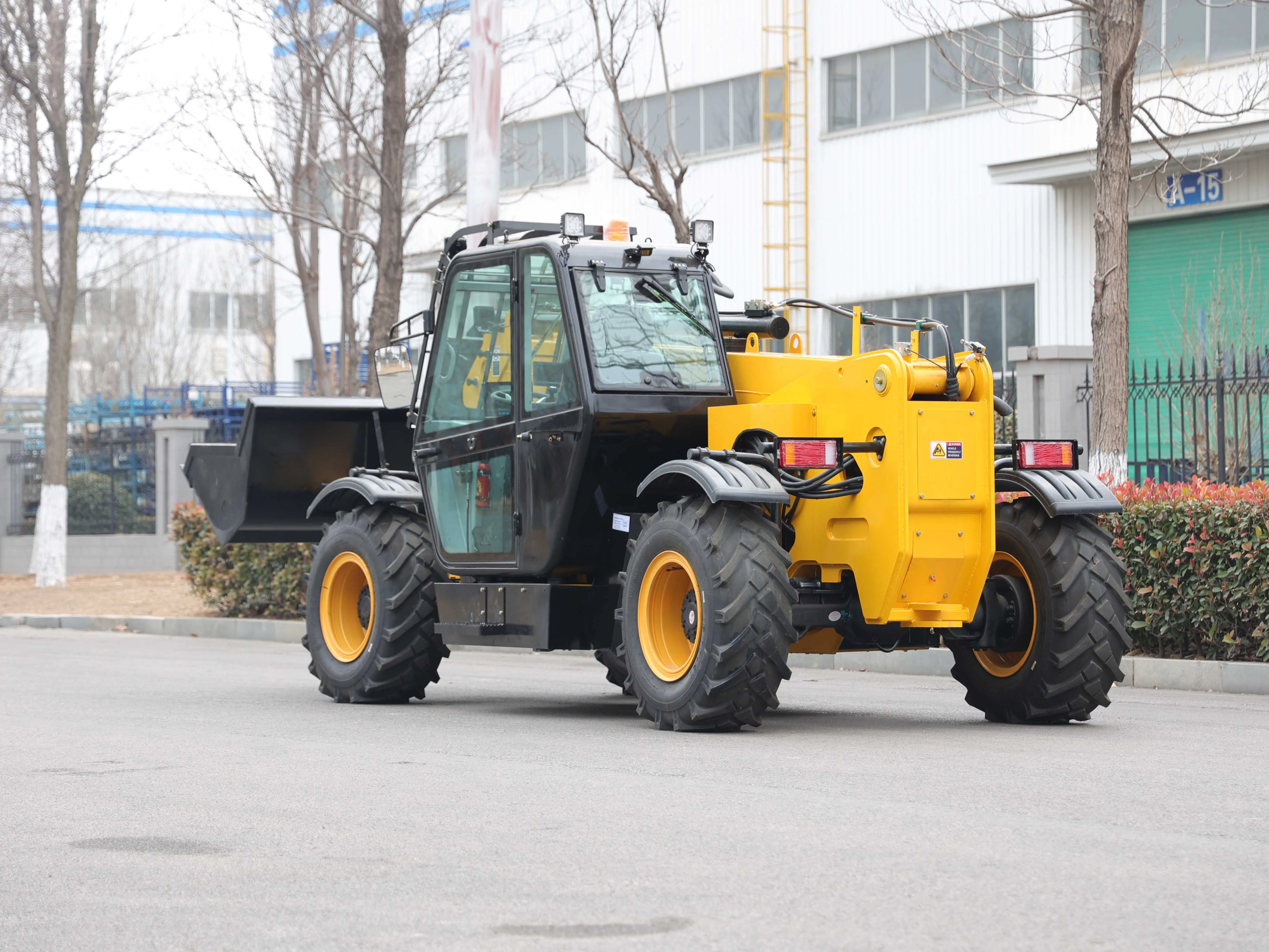 Teleskop-Handler LEITE Manueller Hand-Gabelstapler-Stapler 3 5 8 Tonnen 4x4 Gelenk-Terrain Rauer Diesel-Terrain Maßgeschneidert
