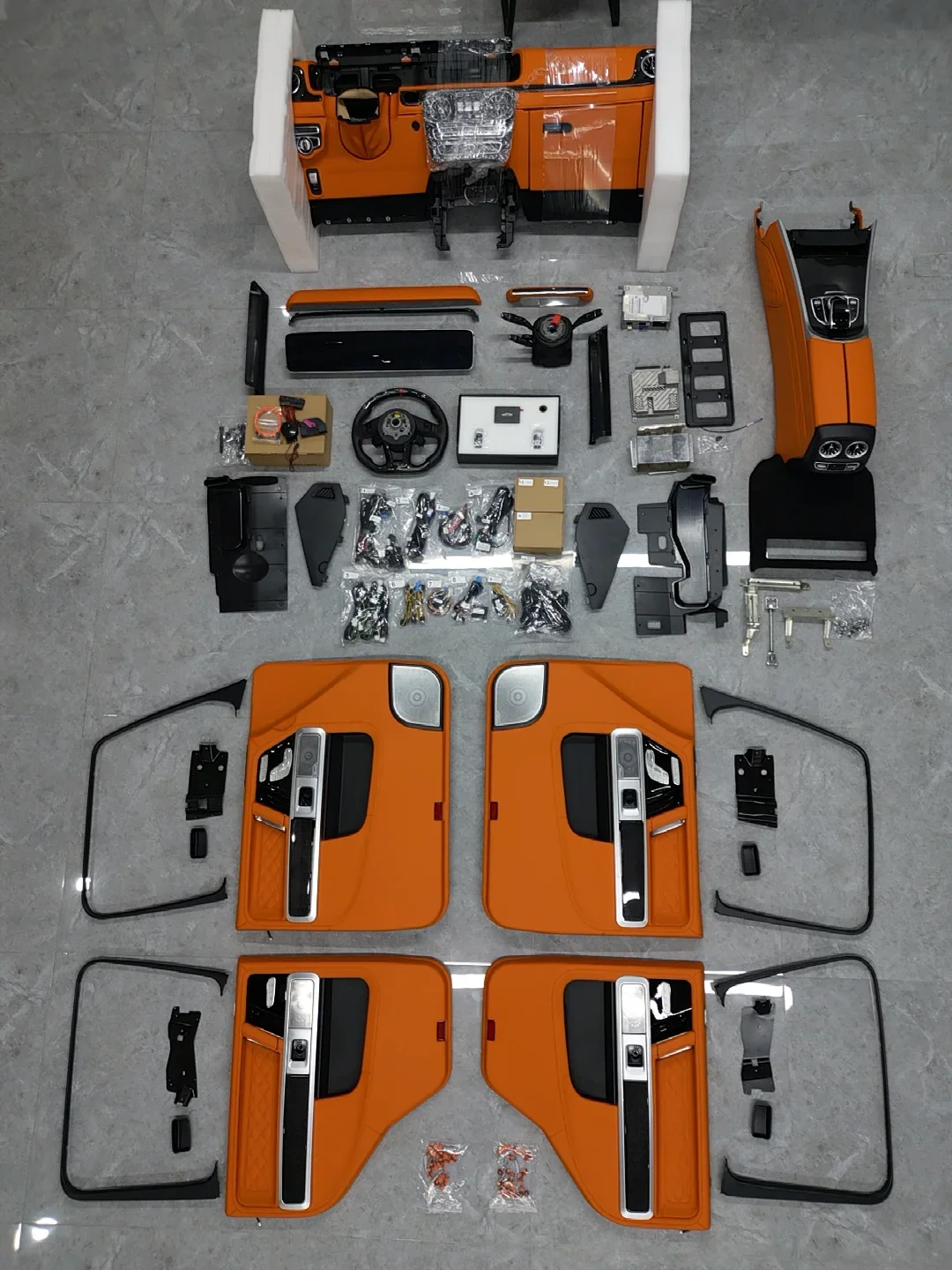 مجموعة لوحة القيادة الداخلية المعدلة للسيارة مجموعة كاملة لمجموعات تجميل تحويل G