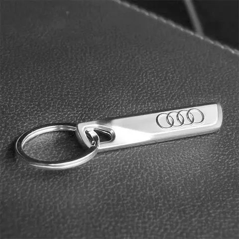 새로운 아연 합금 열쇠 고리 자동차 키 체인 키 홀더 자동 액세서리 아우디 A5 A6 C5 C6 C7 A4 B5 B6 B7 B8 A7 A8 Q7 Q5 Q3 A3 RS TT