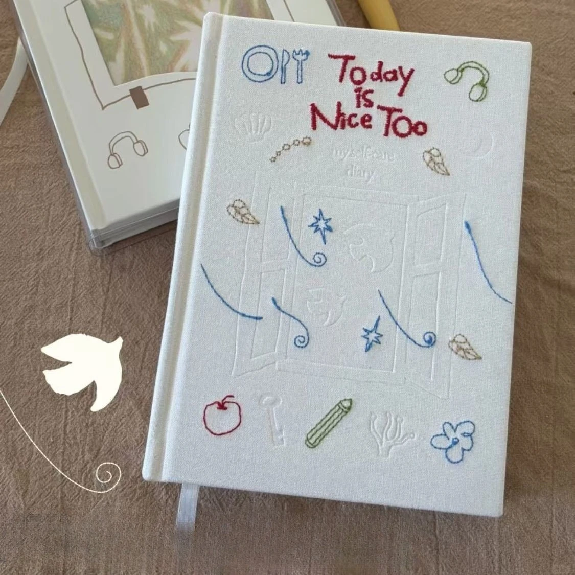 A5 White Fabric Patchwork Edition  Happy Diary Notebook High Beauty Score Planner Thickened Student Journal DIY Fresh Notebook