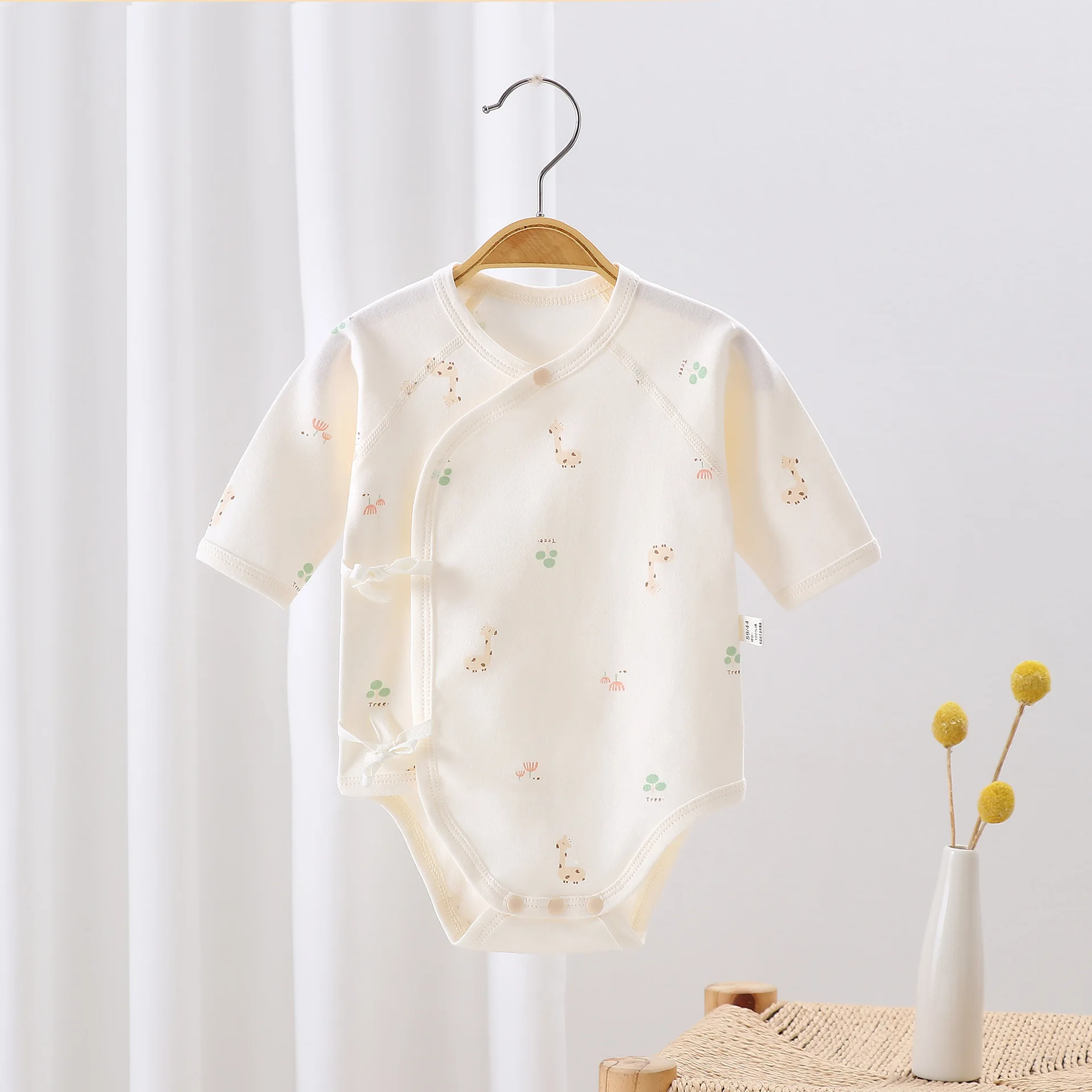 AYNIGIELL Four Season Baby Rompers Newborn Short Sleeved Shorts Jumpsuit 0-6 Months Newborn Baby Crawling Suit