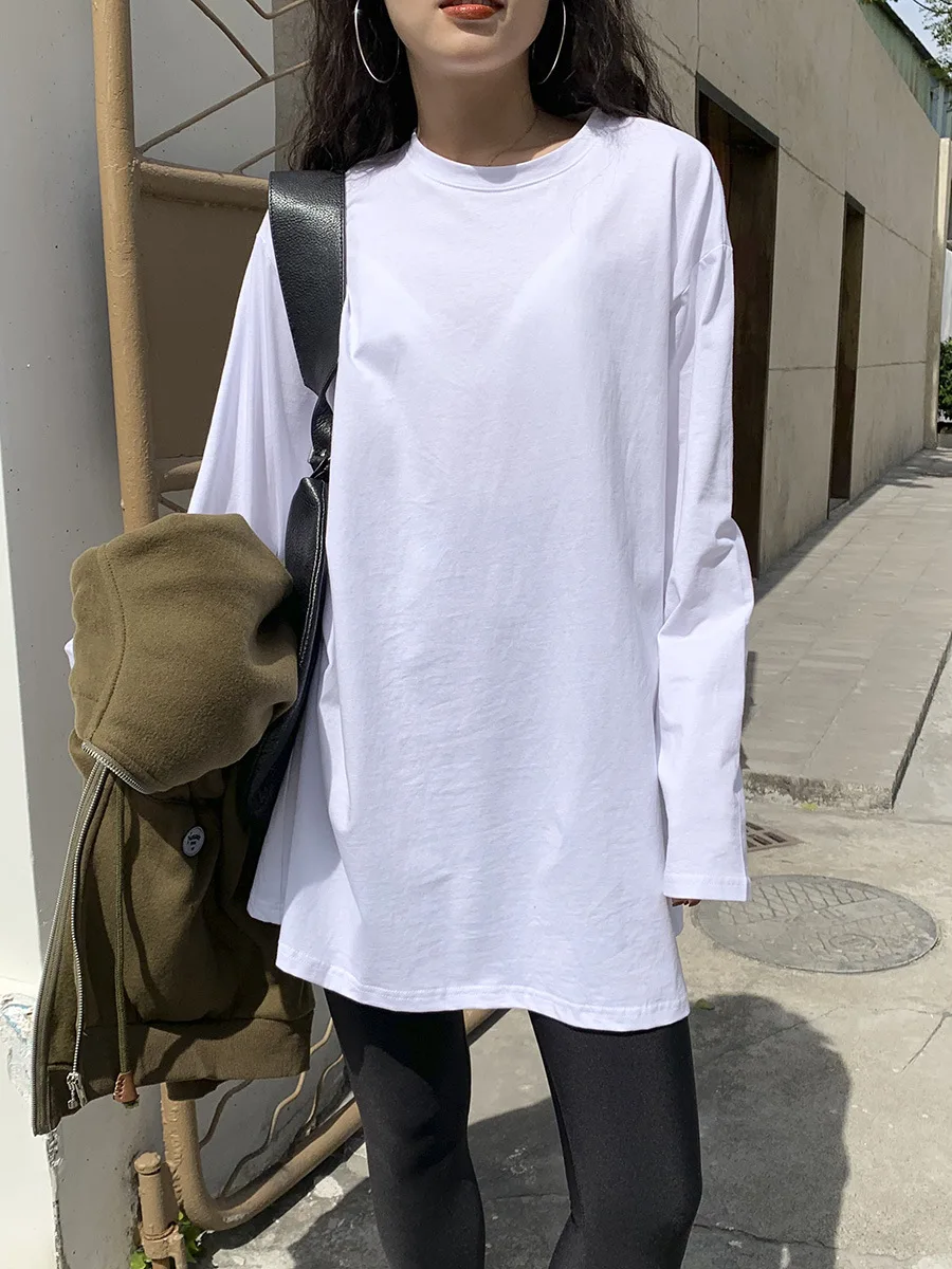 Damen-T-Shirt im koreanischen Stil, mit Rundhalsausschnitt, langen Ärmeln, lockerer Passform, mittellanger Länge, seitlichem Schlitz, Basic-Design, Oversize-Schnitt, lässiges, schlichtes Oberteil, ideal als Unterhemd. – Detail 6