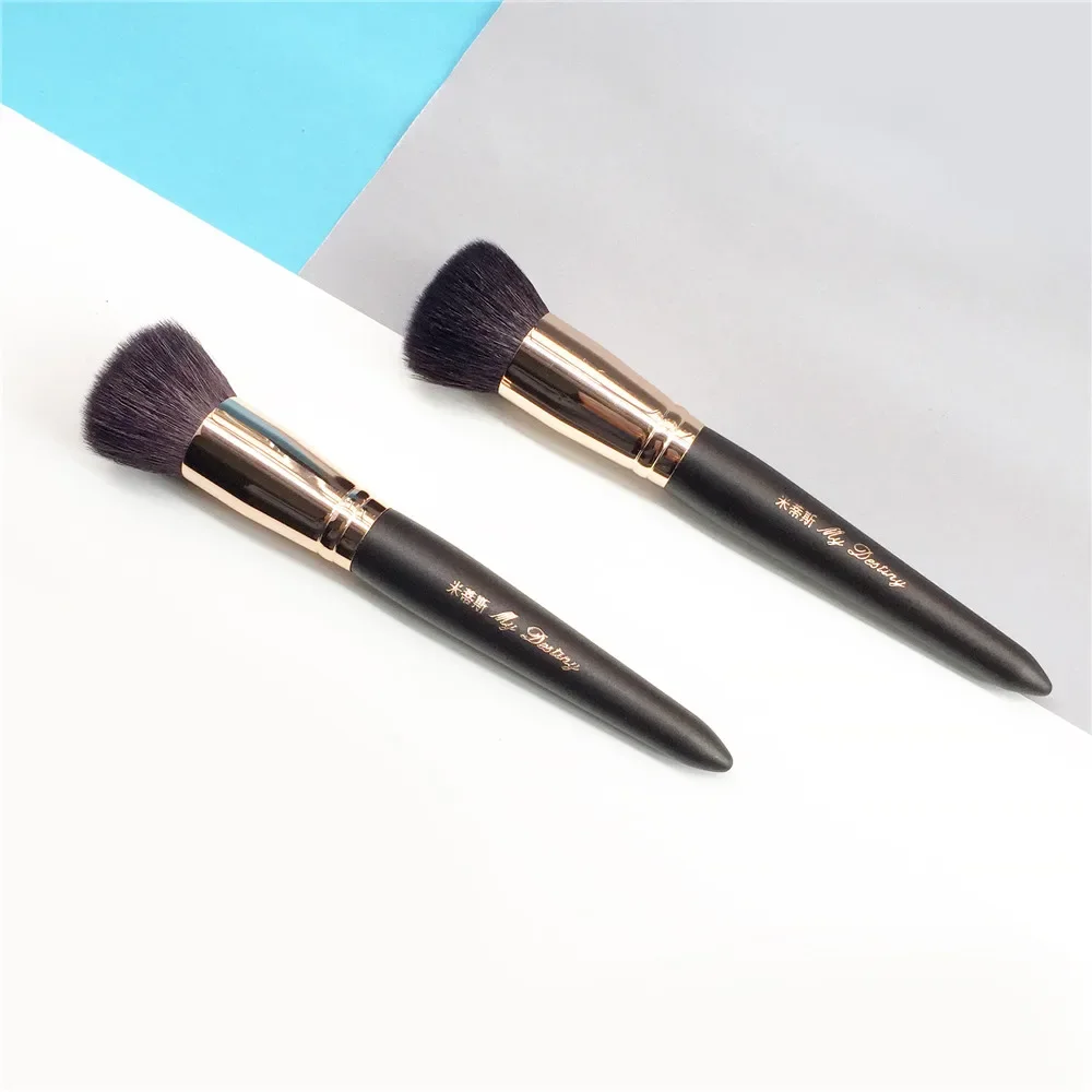 Why the BUFFER BRUSH 003 is the Ultimate Makeup Buffer for Flawless Blending