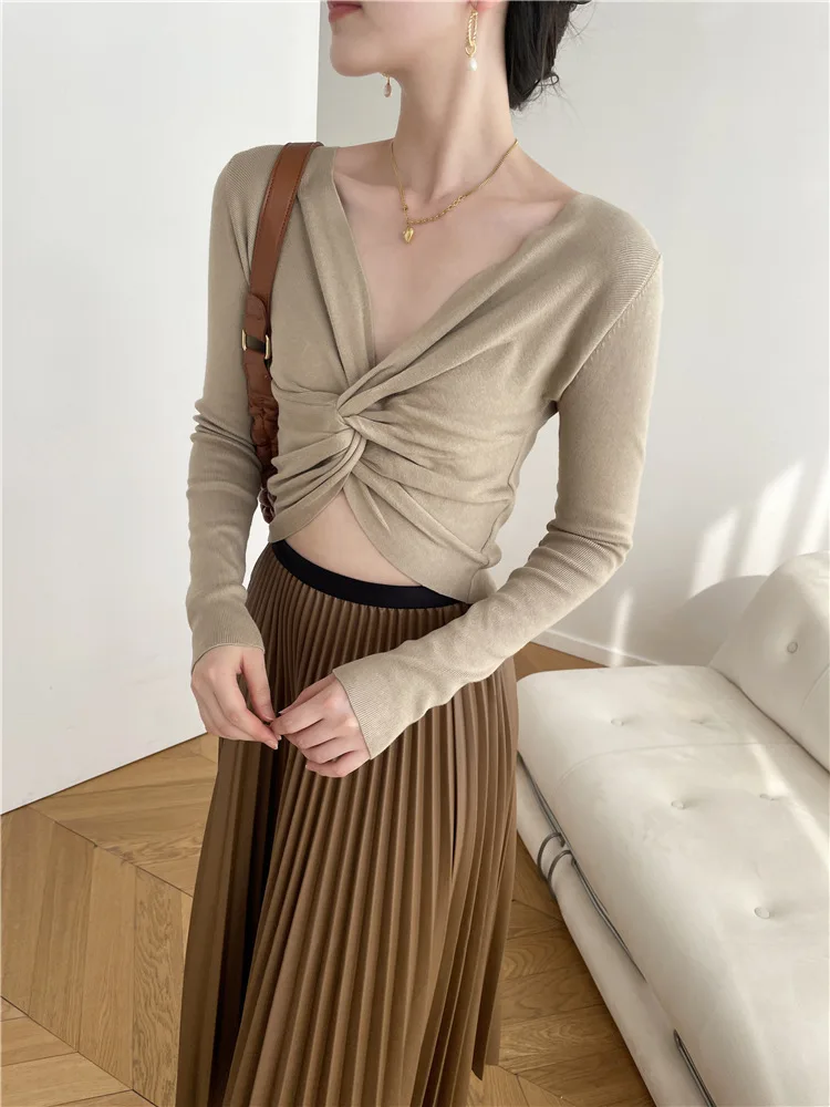 7304 الخريف الشتاء 14-إبرة كثيفة هونغ كونغ نمط الخامس الرقبة تويست سليم صالح مثير قاعدة قصيرة قميص أعلى