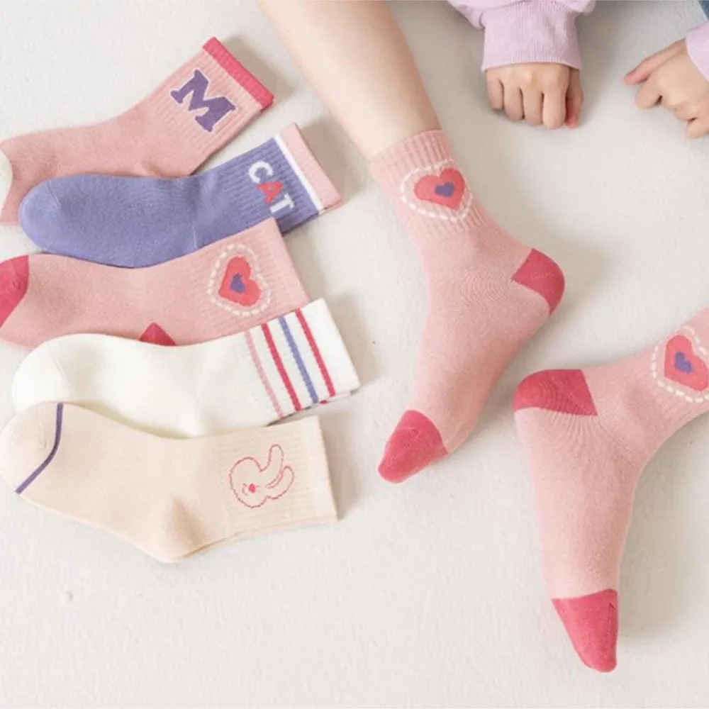 Girls' socks Student sports mid-tube tide socks for children soft skin comfort all love cotton sock cute love heart print sock image 6