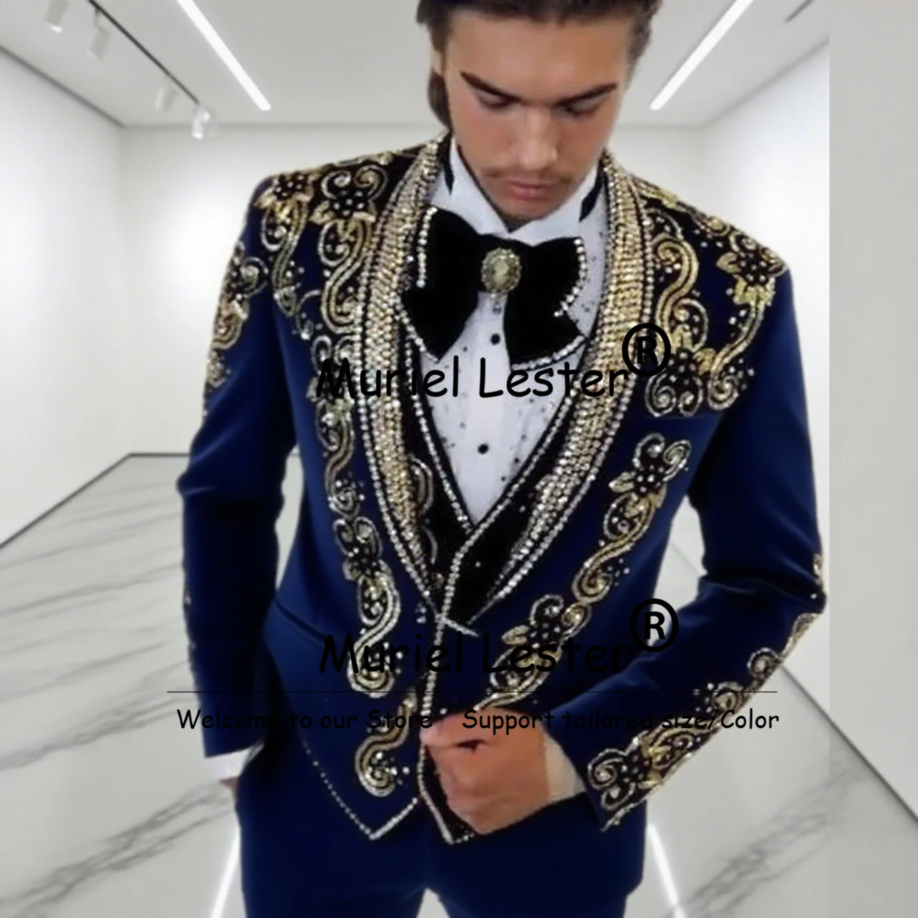 

Sparkly Gold Crystals Beaded Velvet Suit For Wedding Shawl Lapel Prom Tuxedos Customized 3 Pieces Man Banquet Party Men's Suits