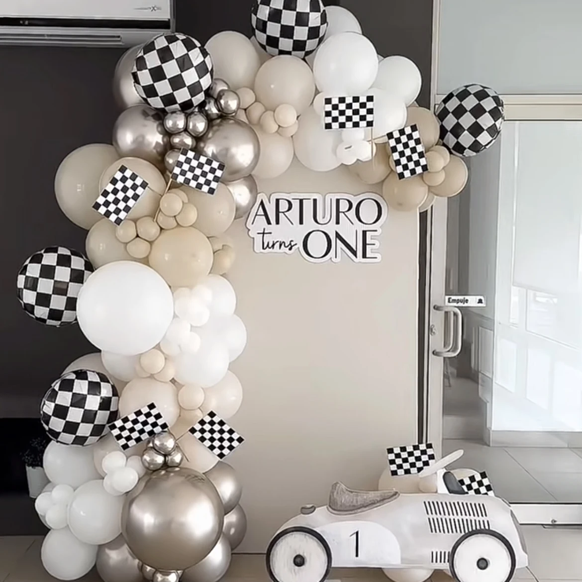 Retro racing themed balloon set beach white black and white checkered balloons with black and white flags suitable for birthday