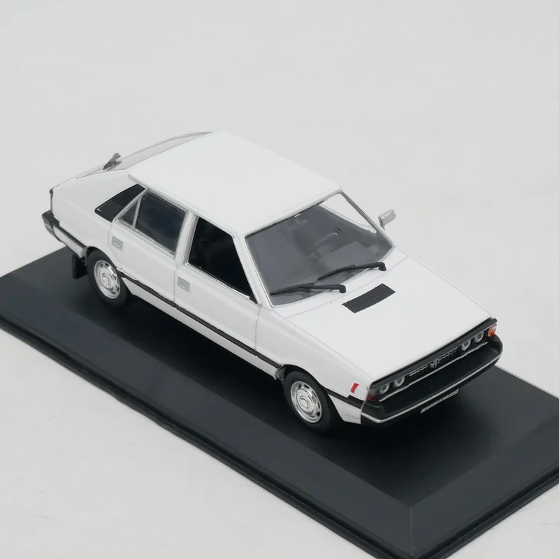 Diecast 1:43 Scale FSO POLONEZ 1500 Simulation Alloy Car Model Static Dispaly Collectible Toy Gift Souvenir Decration