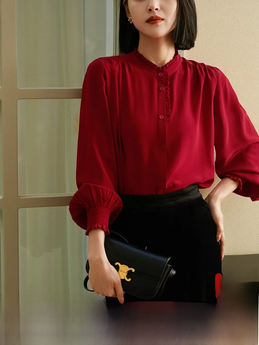 

Xhange Романтическая новогодняя красная шелковая блузка с воротником-стойкой и длинным рукавом для женщин, деловой повседневный стиль, дышащая, комфортная, приятная к телу.