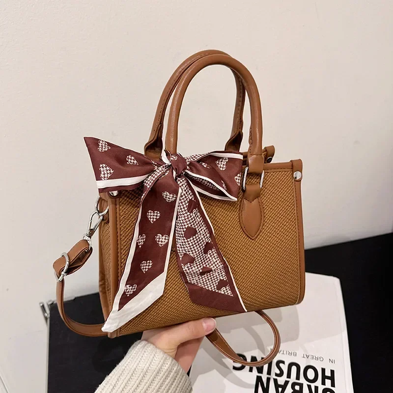 

2025 New Fashion Handbag - Korean Niche Silk Material, Shoulder/Crossbody/Armpit Three - Way Carry, Spacious Interior