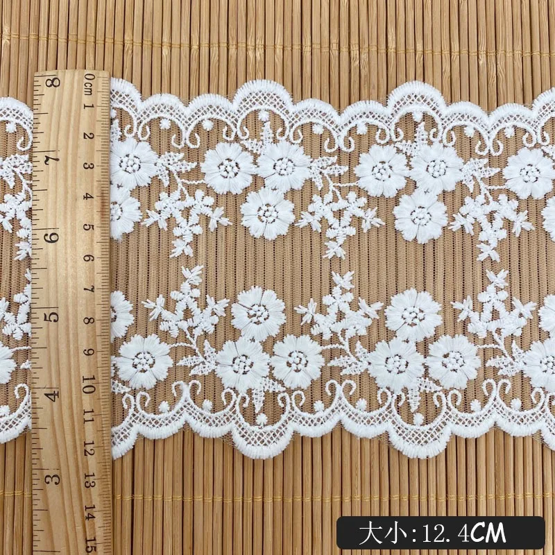 

15 Yards Mesh Dress Accessories 12.4cm Wide Small Flowers Black and White Embroidery Lace