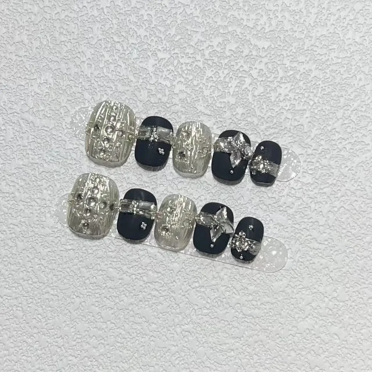 10 Pieces Press On Nails Handmade Black Frosted Mirror Jump Color Steel Beads Glitter Diamonds Short Fake Nail Patches Removable