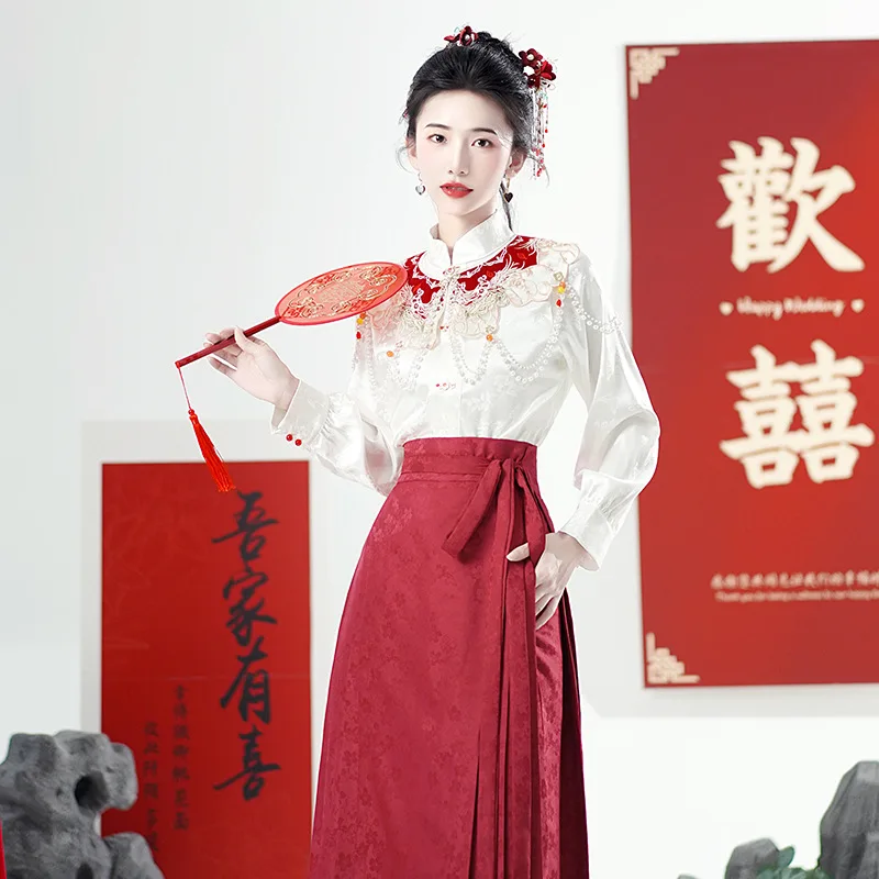 

Новогоднее красное китайское платье Ming Hanfu, современный стиль, вышивка, рукава летательного аппарата, юбка с изображением лошади, повседневная одежда для работы