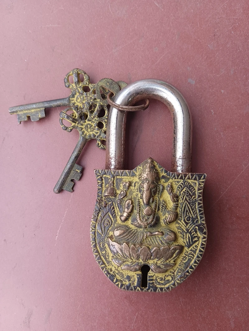 Vintage Home Garden Lock With 2 Key Decoration Guard Elephant God Bless Mascot Copper