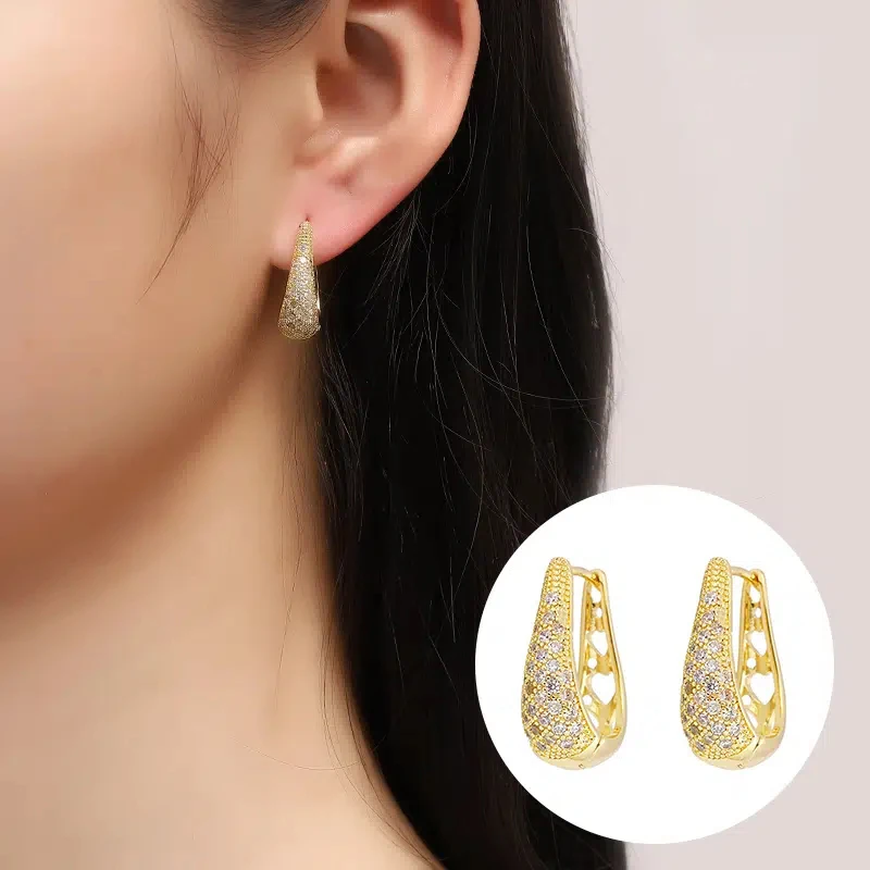 Huitan Gold Color/Silver Color Hoop Earrings Female Luxury Bright Zirconia Accessories Delicat Hollow-out Design Party Jewelry