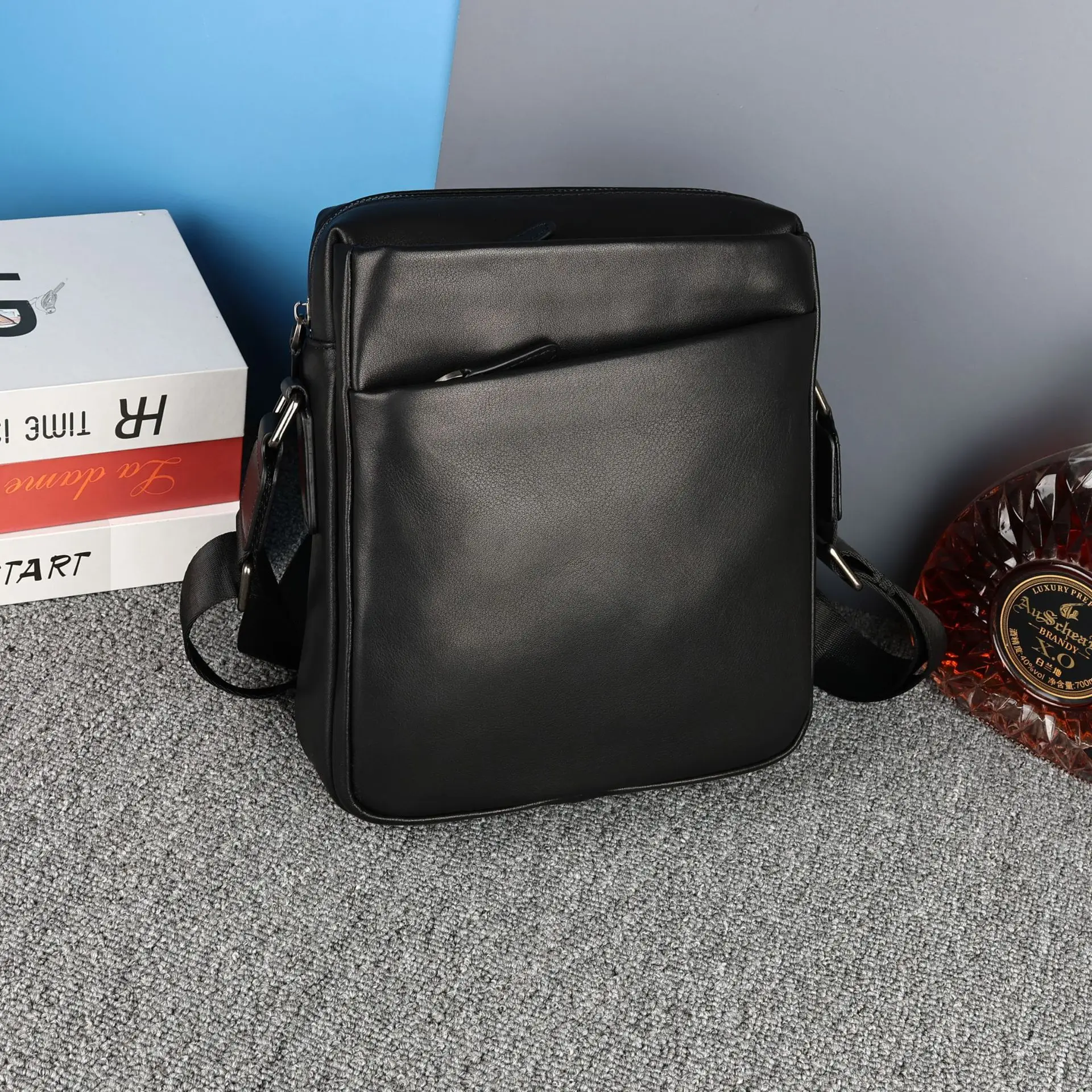 Men New Top Grain Leather Crossbody Bag Large Capacity Fashion Versatile Business Casual Commuter Shoulder Bag