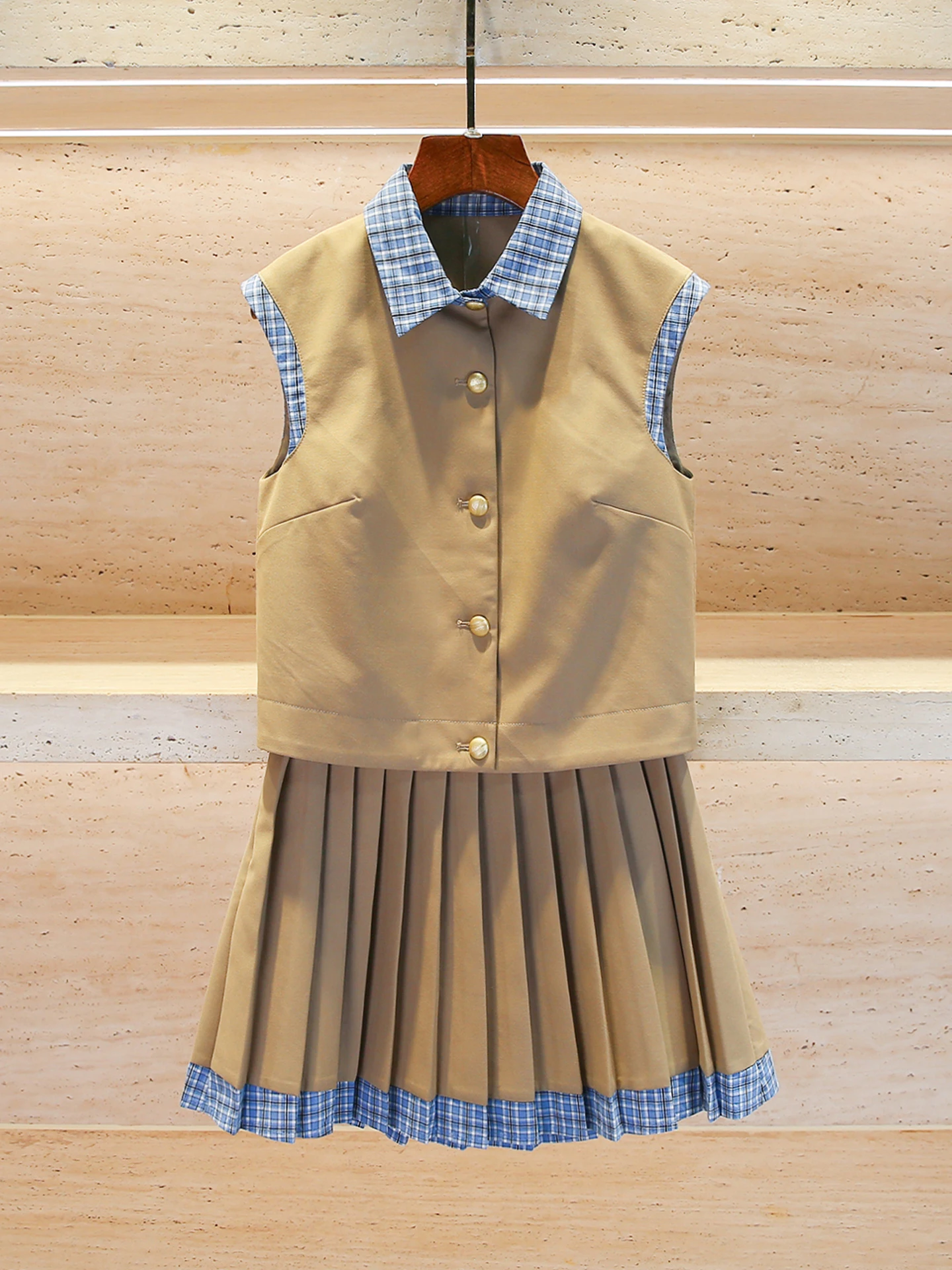 

High-End Autumnal Plaid Skirt Set for Women with Button-Up Top And Vest College Style Fashionable Two-Piece Polyester Ensemble