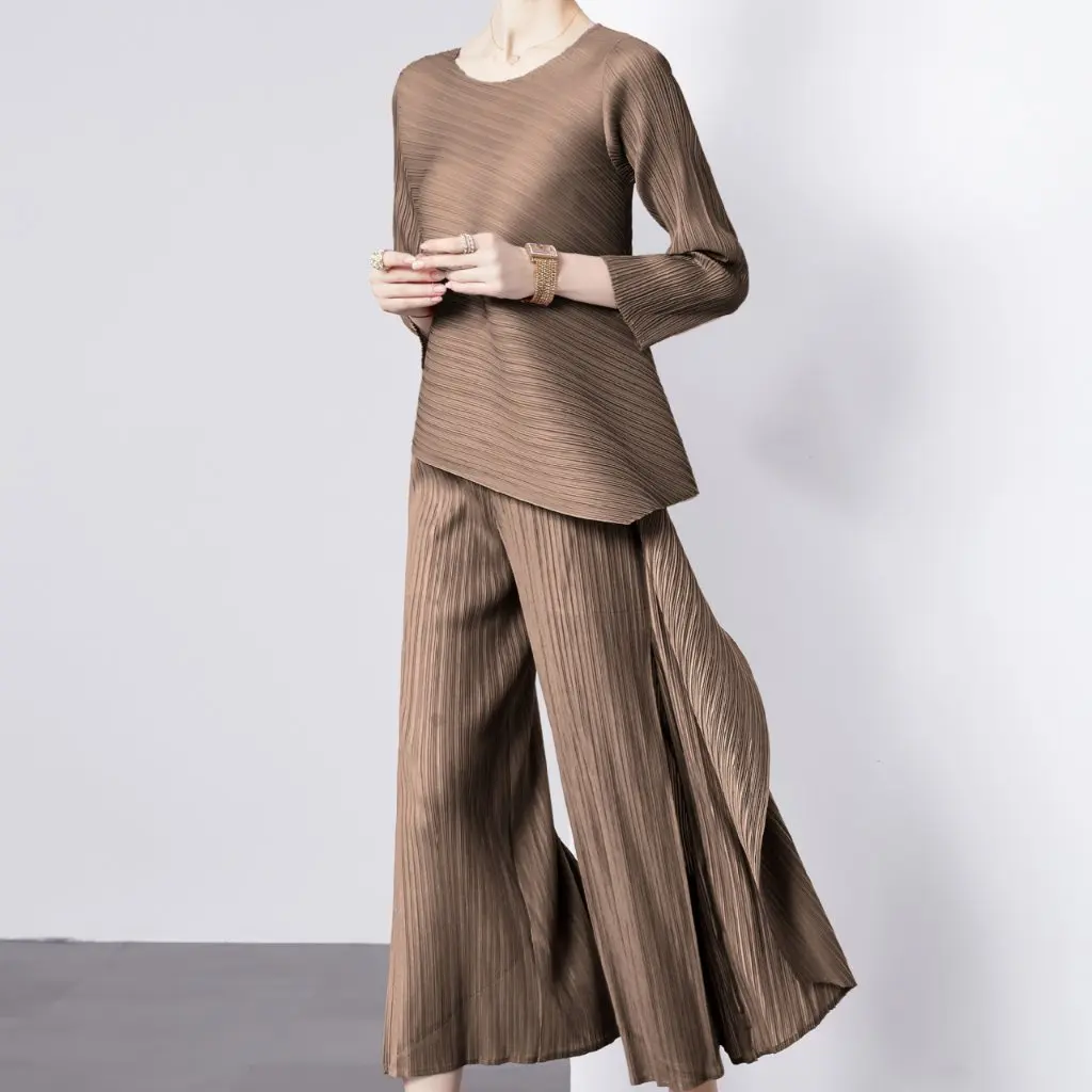 

Women's Fashionable Pleated Suit Slimming Two-Piece Set Spring Autumn Design Belly Covering T-Shirt Wide Leg Cropped Pants