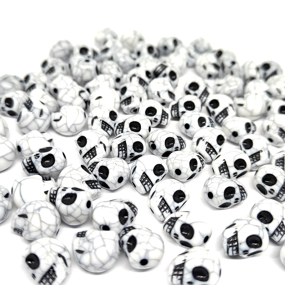 30pcs/Bag Crack effect 13mm Skull Scattered Beads Acrylic flaw Halloween Festival Materials For Jewelry Making DIY Bracelet