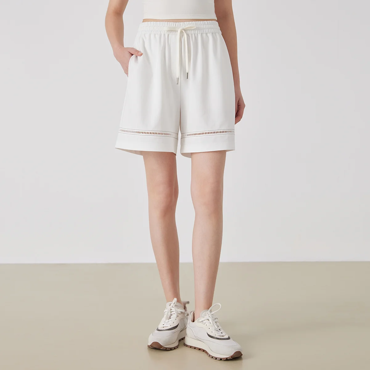 KW9513247 Women's Comfortable Elastic Waist Strap Solid Color Mixed Cotton Shorts