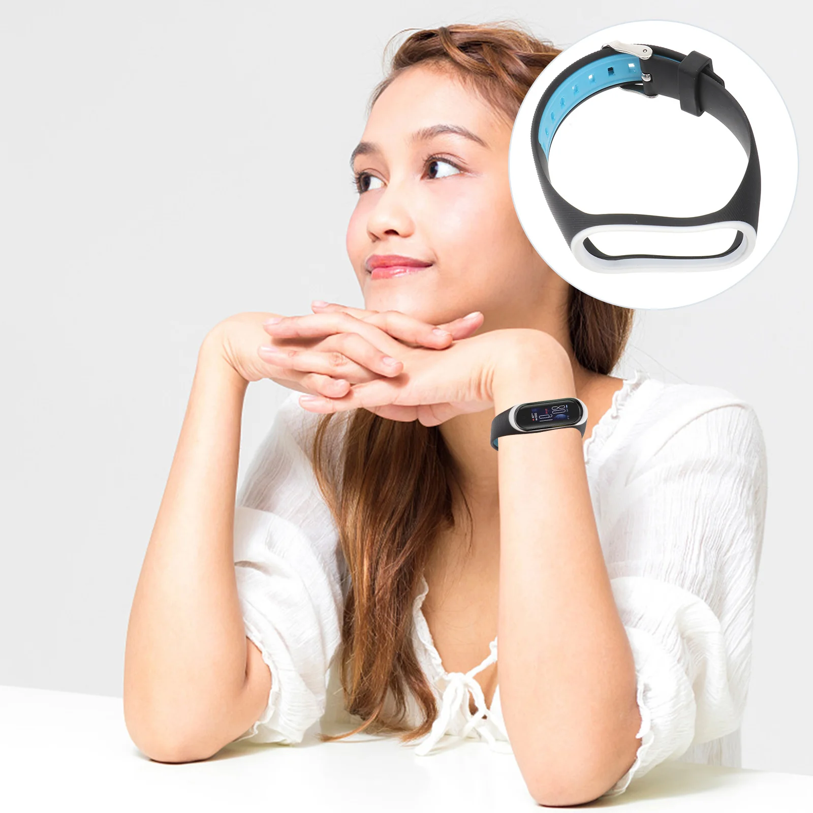 

Silicone Watch Strap Two-Tone Blue Soft Comfortable Adjustable Watch Replacement Band Compatible for Mi Band 3 Or 4 Stylish