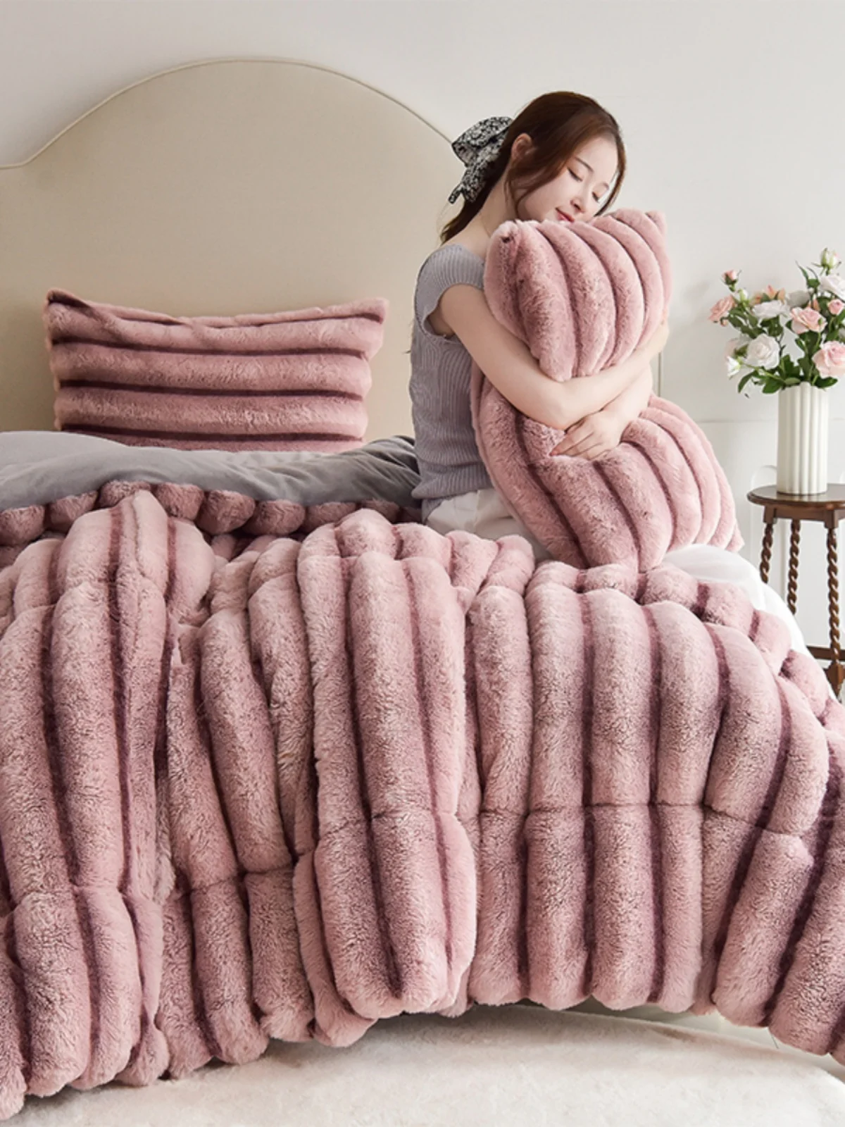 

Thiened Winter Quilt Pure Color Milk Velvet Cotton Core Heating Student Dormi Single Bedding Warmth Storage Heat Retention