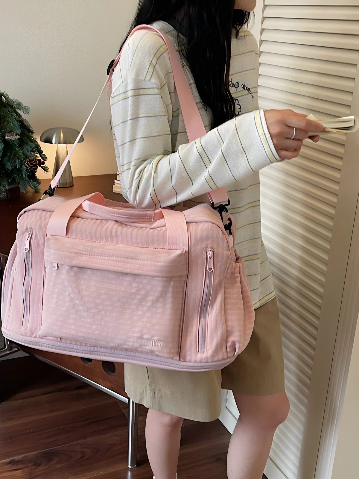 large-capacity-travel-bag-handheld-luggage-bag-wet-and-dry-separation-fitness-maternity-bag-home-from-travel-expandable-bag