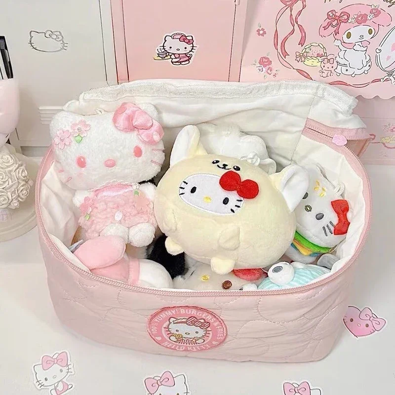 Hello Kitty Veelzijdige Leuke Handige Handheld Grote Capaciteit Cosmetische Tas Draagbare Stofdichte Meisjesachtig Hart Dopamine Opbergdoos