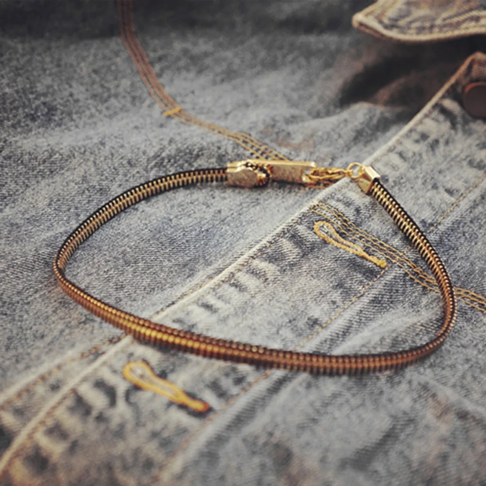 Creative Choker Zip…