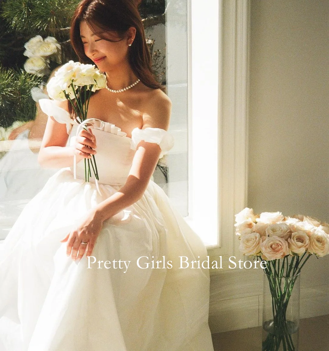 

OEING Strapless Korea Garden White Wedding Dresses Taffeta Ruffles 프롬드레스 Ruched Ivory A-Line Simple Bride Growns Party Women