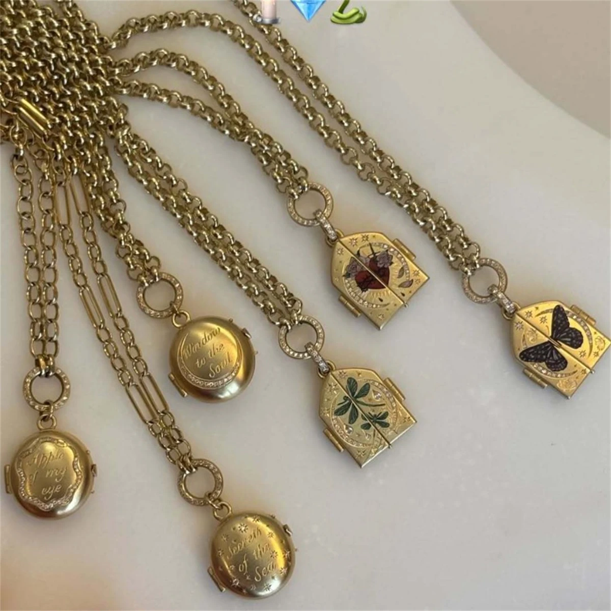 

Stainless steel painted printed adjustable pendant necklace, hand-painted plant butterfly heart necklace for women