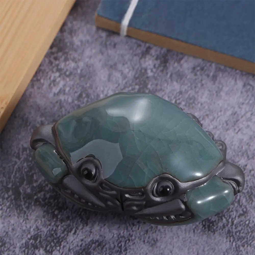 

Unique Design Handmade Cute Crab Tea Pet Cracked Glaze Creative Ceramic Tea Ornament Durable Vivid Small Crab Statue Desktop
