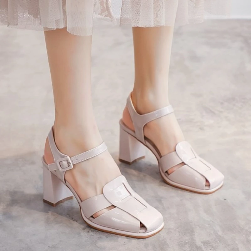 Designer Roman Patent Leather Casual Women Sandals Summer New Square Heel New Party Shoes Baotou Buckle Strap Sandalias De Mujer