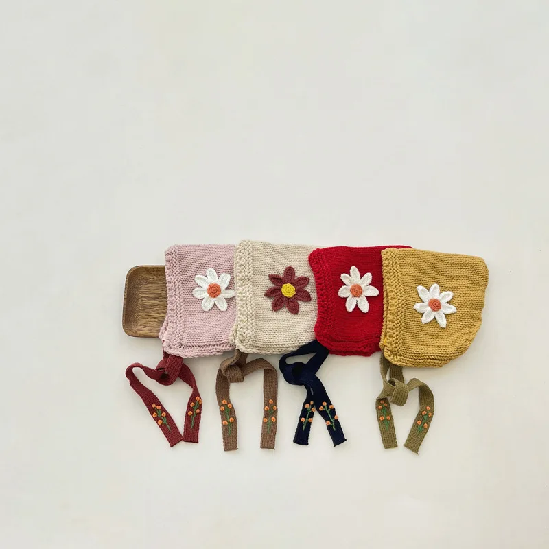 

New Cute Baby Hat Warm Knitted Kids Girl Boys Thicken Winter Bonnet Hats Solid Color Flower Lacing Children Toddler Cap Beanie