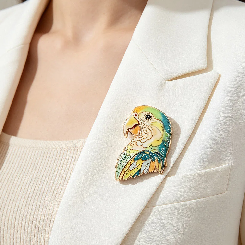 Cross border new clothing accessories, parrot head colored drip oil brooch, animal pin decoration