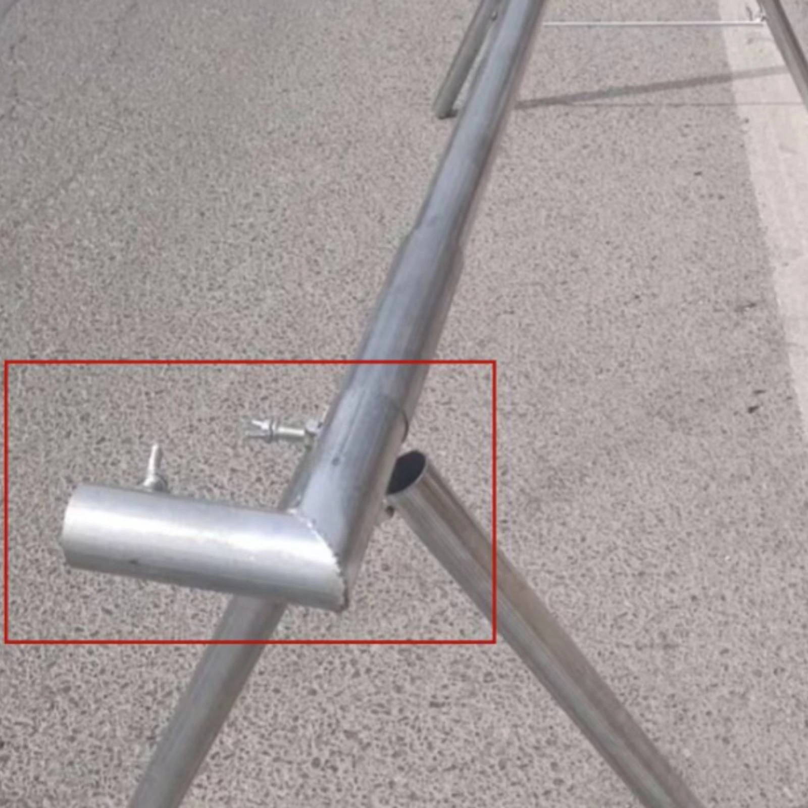 Fence Bracket Connector Cylindrical Tubes L-Shaped Connector L Bracket Unsealed Ends Joinery Hardware Silver