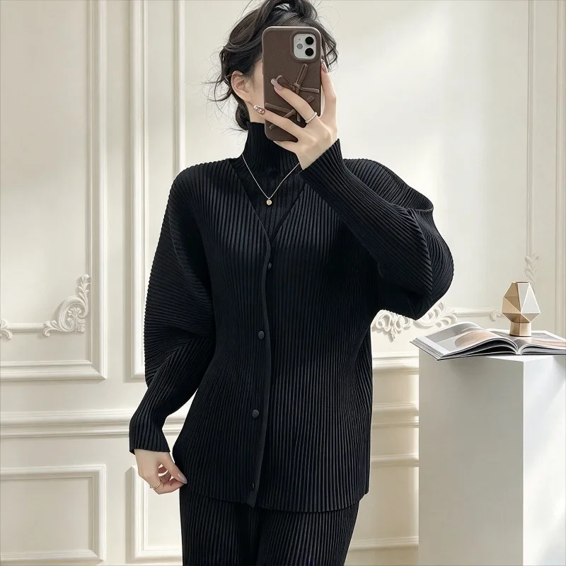 Pleated Women's Long Sleeve Jacket New Simple Casual Fashion V-Neck Long Sleeve Elegant Top Commuting Versatile No-Iron Cardigan