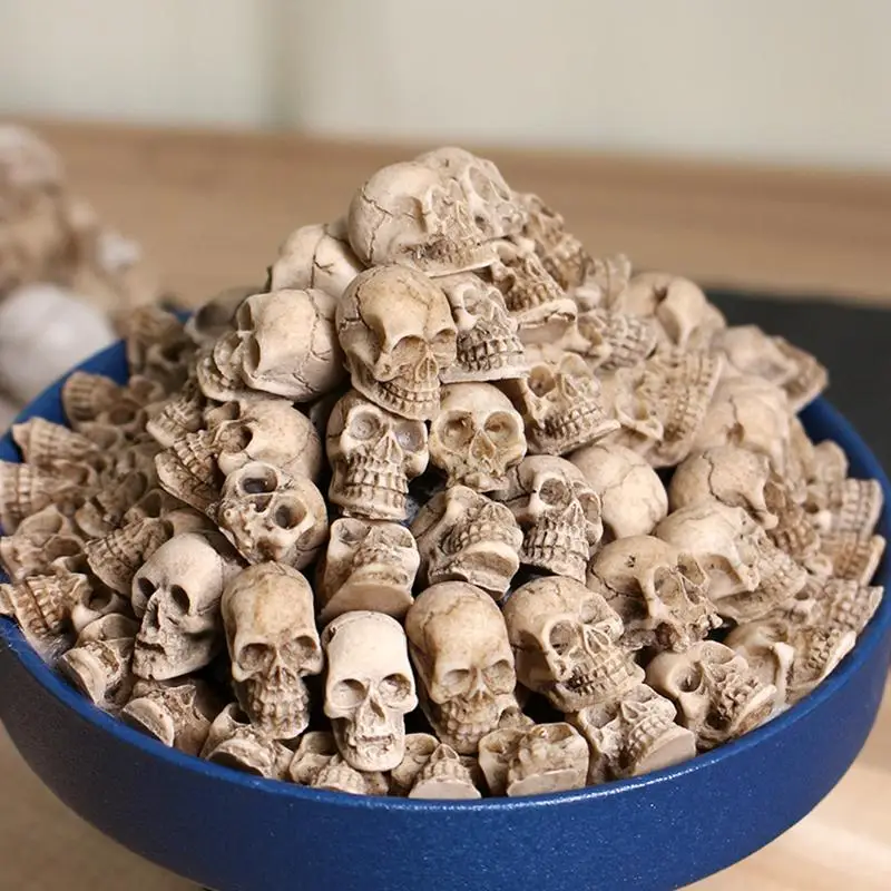 20Pcs Mini Skull Decorative Figures Collectible Creative Halloween Miniature Skeleton Heads for Skull Lovers Gift