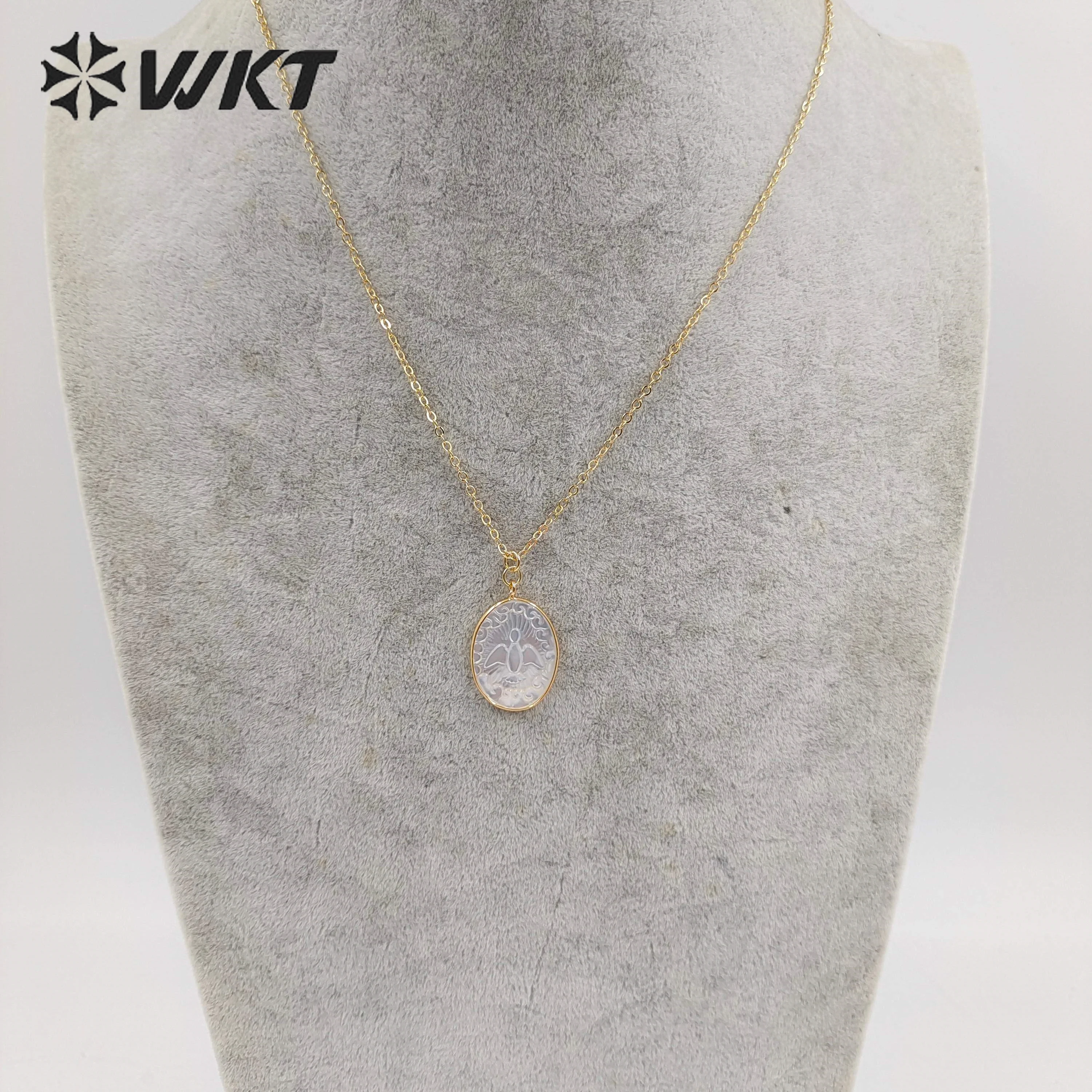 

WT-JN247 Beautiful Gold Handmade Natural Shell Necklace Chain European Noble And Mysterious Jewelry For Lady Decoration