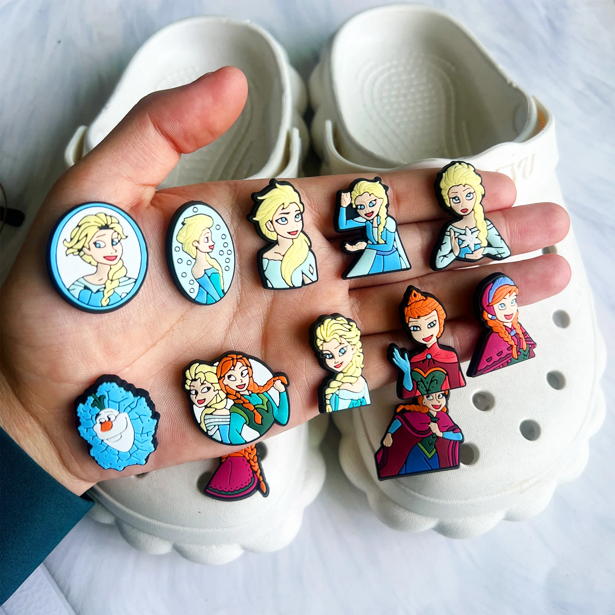 1-25pcs MINISO Frozen Princess Elsa Shoes Charms DIY shoe Accessories For Sneakers Shoe Decoration for Women Men Christmas Gift