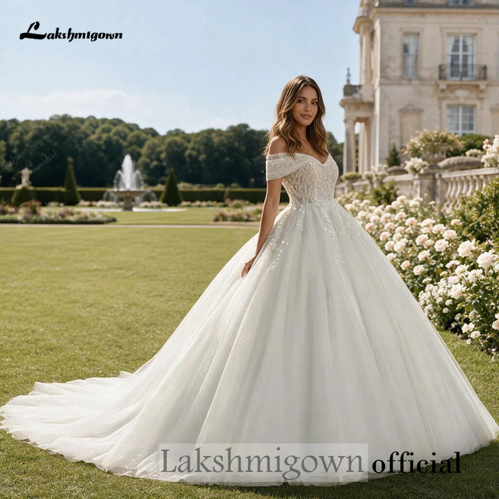 Schulterfreies Brautkleid mit Perlen, Pailletten und Spitze, glitzerndes Tüllkleid mit Hofschleppe, maßgeschneidert – Detail 6