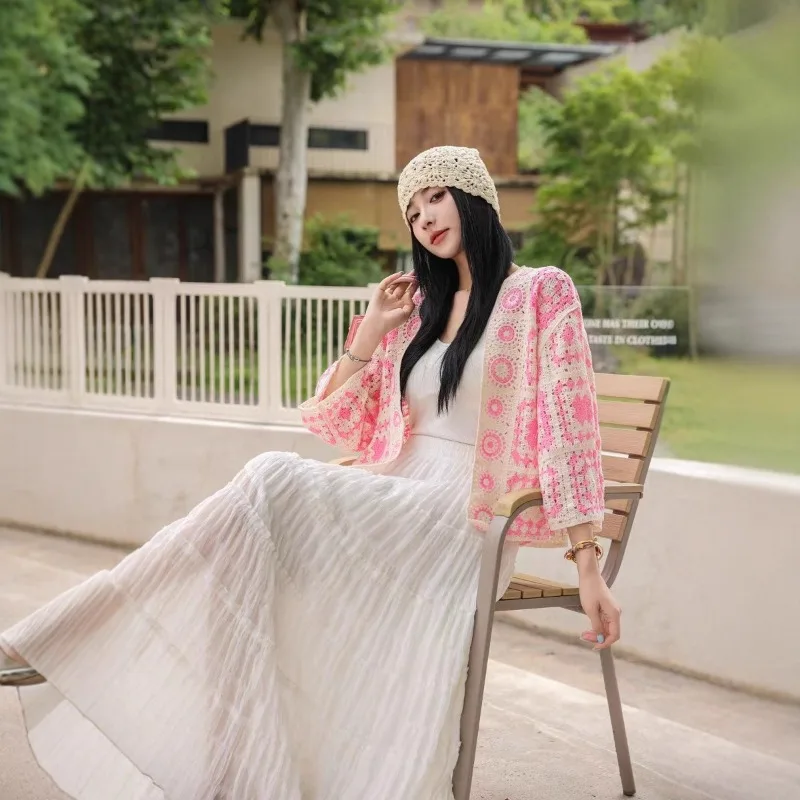 خمر بوهو فضفاض منقوشة بالأزرار الإناث طويلة الأكمام هوك زهرة الجوف القمم 2025 عطلة واقية من الشمس قميص غير رسمي