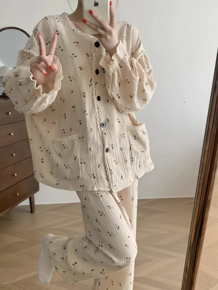春秋の甘い花柄長袖パジャマ女性の韓国スタイルのレーストリムホーム服セット快適なソフトコットンパジャマ 1