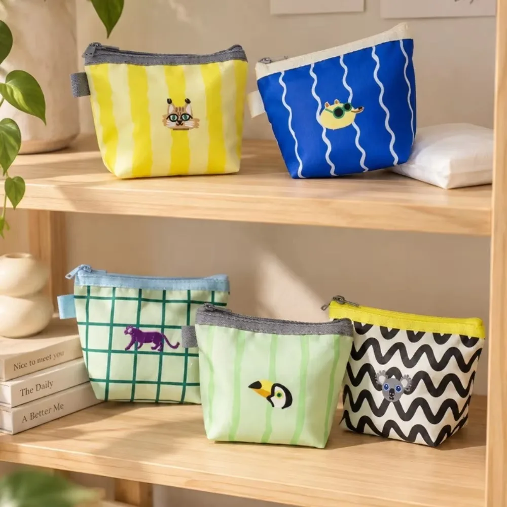 Portable Small Cosmetic Bag Cartoon Animal Embroidery Geometric Pattern Zipper Storage Pouch for Makeup Earphone Coin Sundries