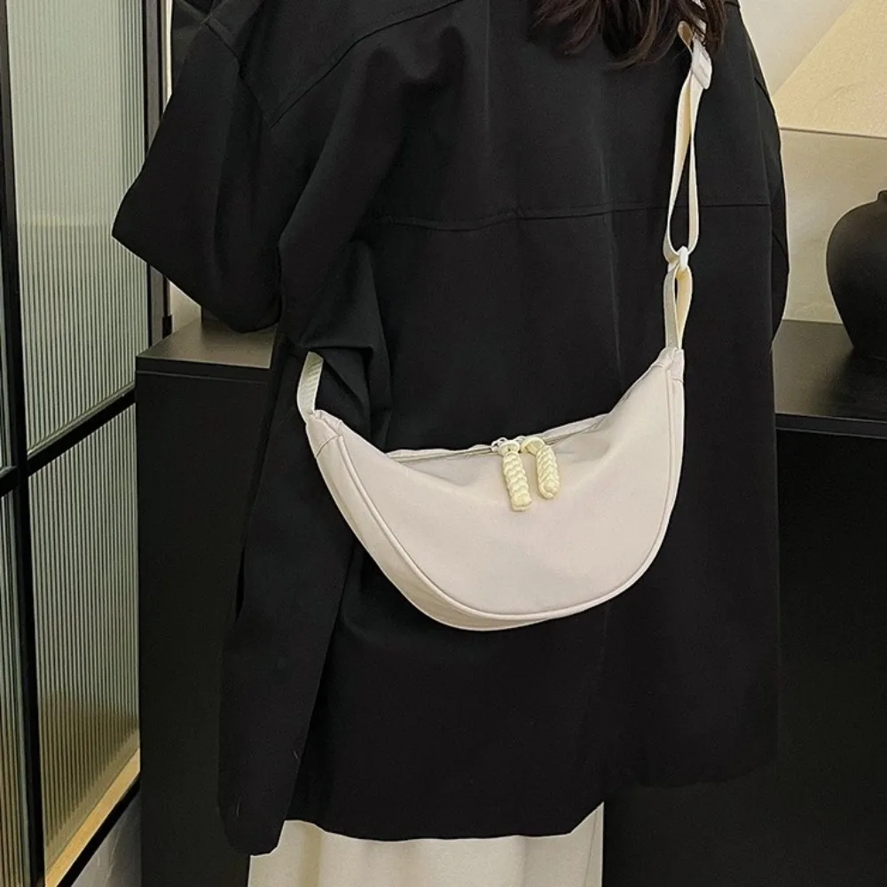 

Simple Nylon Hobo Crossbody Bag Solid Color Handbag Half-moon Bag Chest Bag Large Capacity Canvas Dumpling Bag Daily